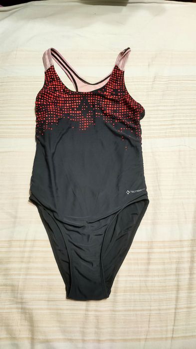Jednoczęściowy strój kostium kąpielowy Tecnopro 140/146 stan dobry
