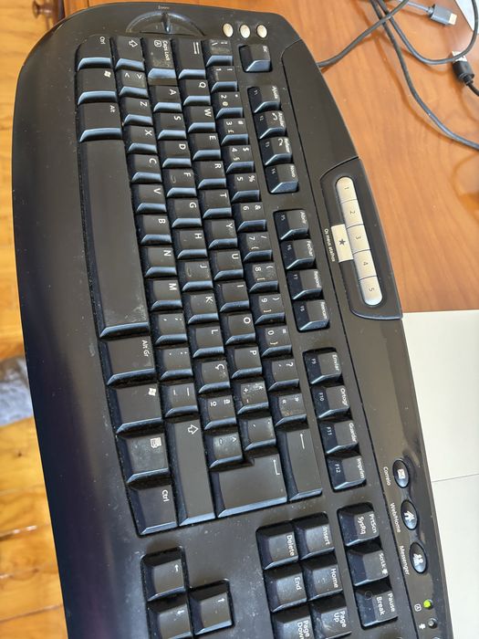 Teclado Microsoft Digital Media Keyboard