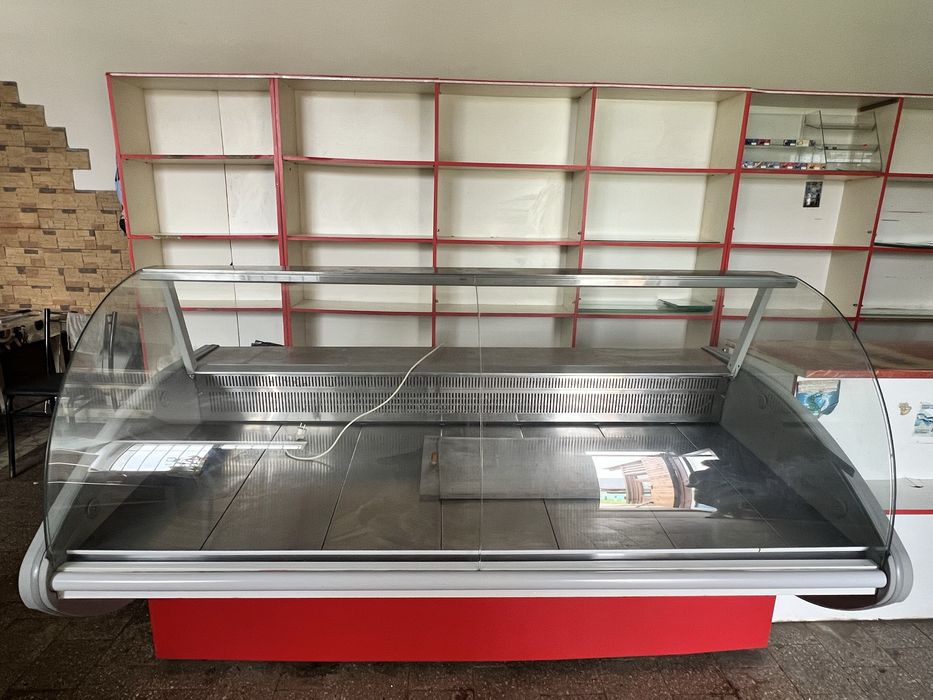 Продається холодильна вітрина