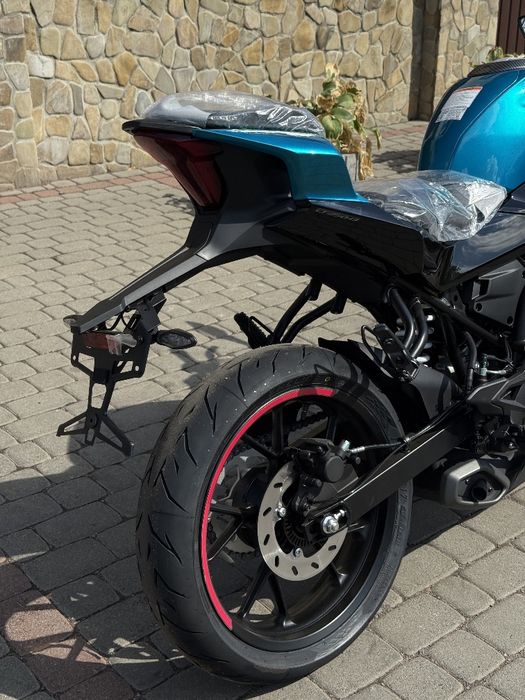 Мотоцикл CFMOTO 250SR LITE