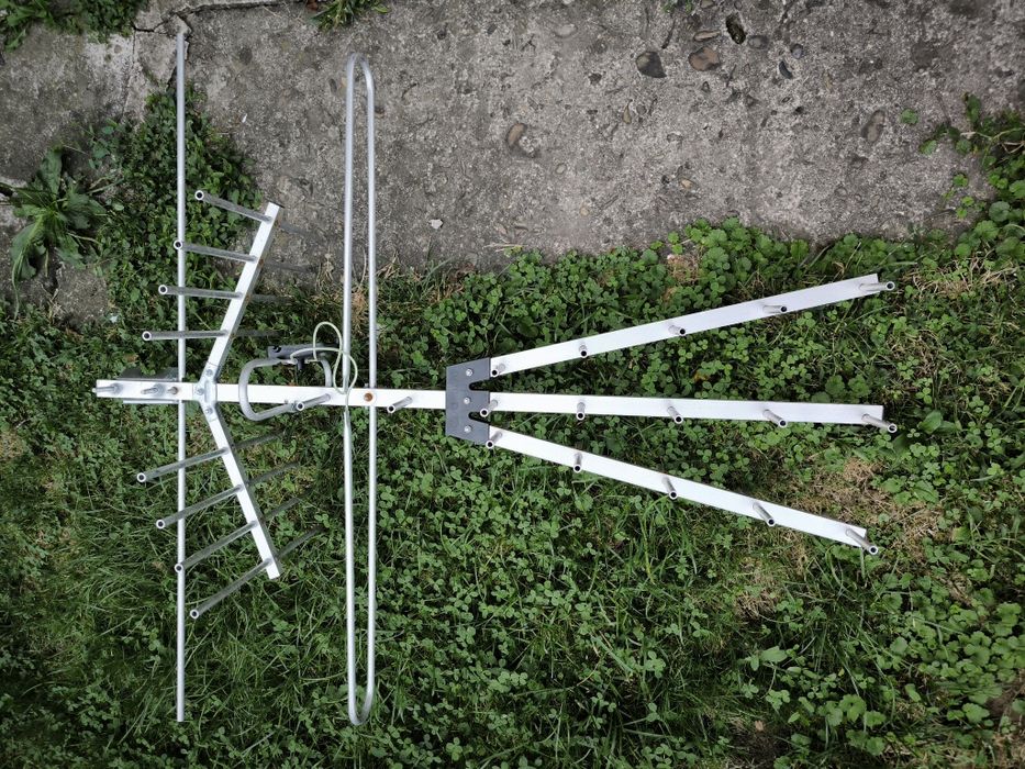 Antena kierunkowa do odbioru m.in. MUX8