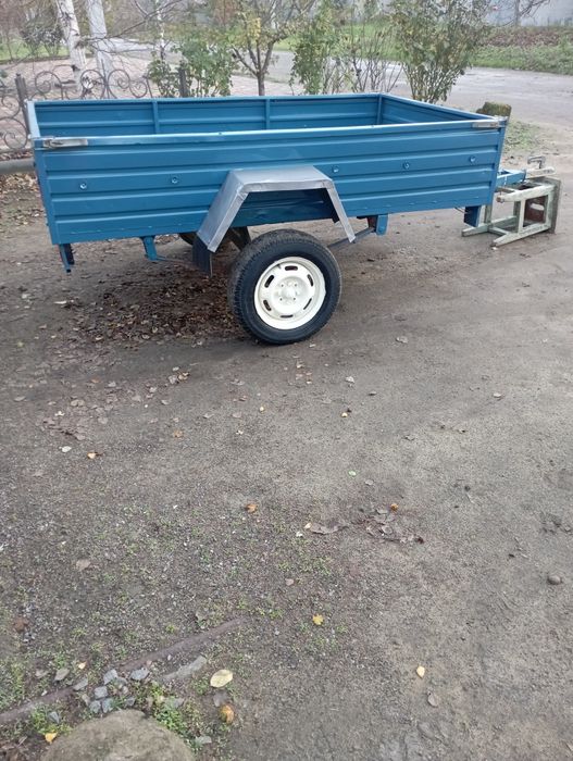 Продам легковой прицеп Спутник
