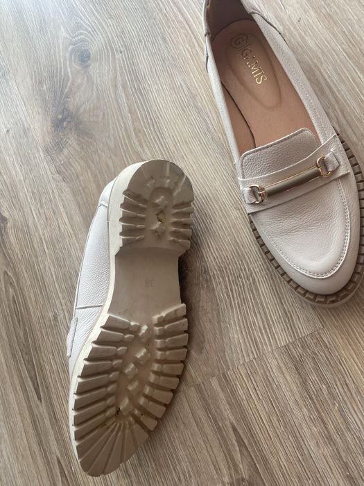 Bury damskie skorzane