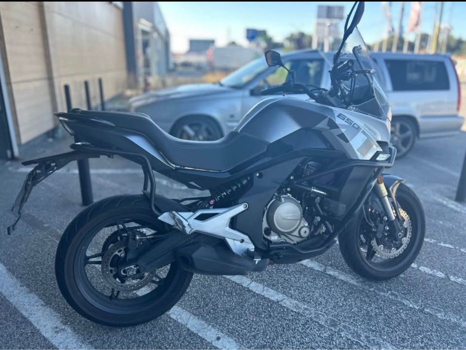 CFMOTO MT650 excelente estado