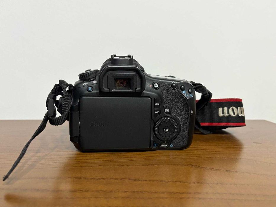 Canon EOS 60D – Ótimo estado.