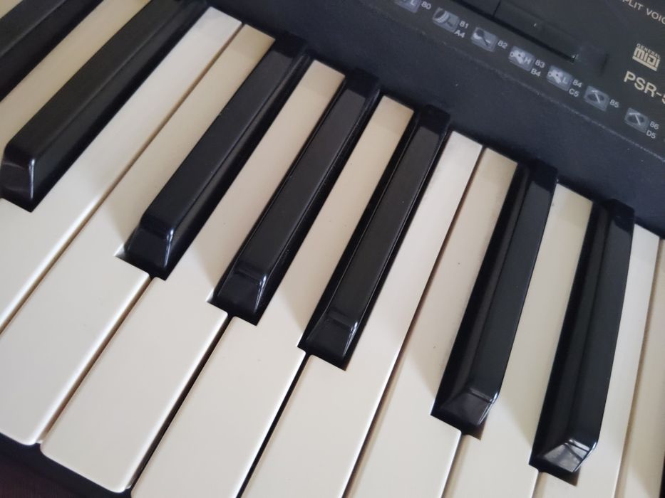Yamaha PSR 530 keyboard