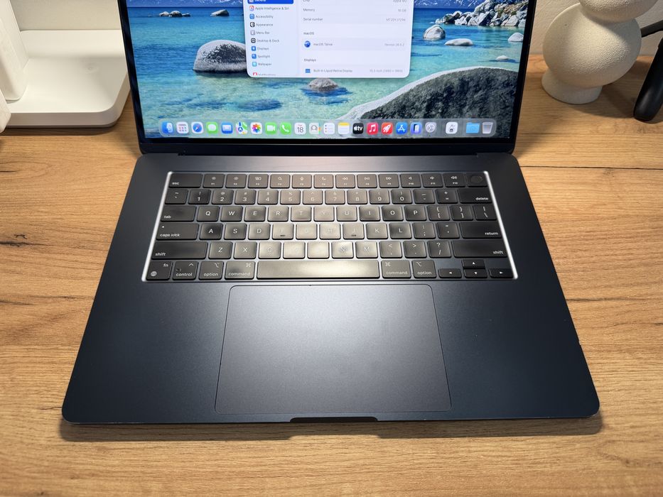 MacBook Air 15’ 2022 M2 16GB RAM 512GB SSD