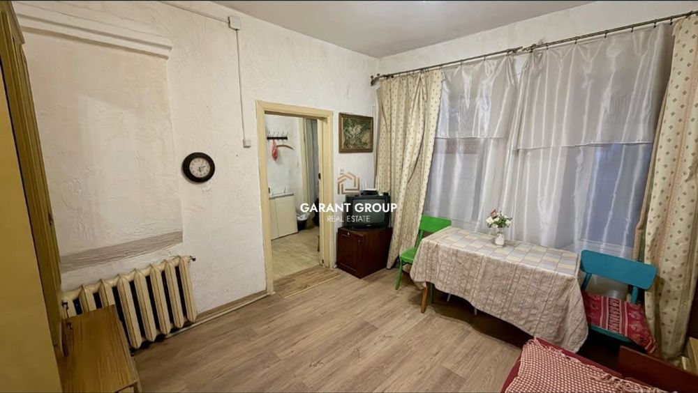 Двокімнатна квартира .Маленька квадратура.Квартира на землі .