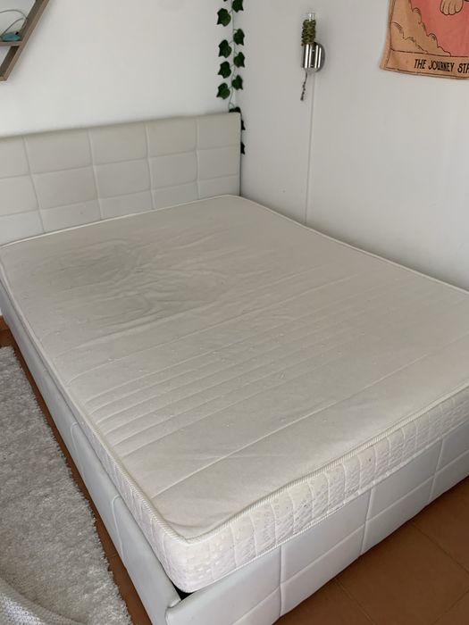 Cama com arrumacao