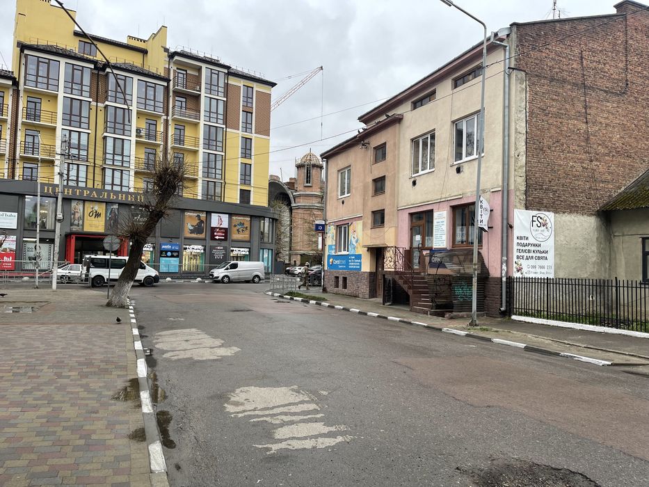 Продається комерційне приміщення