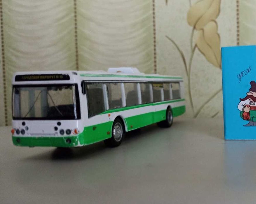 модель городского автобуса ЛиАЗ-5292