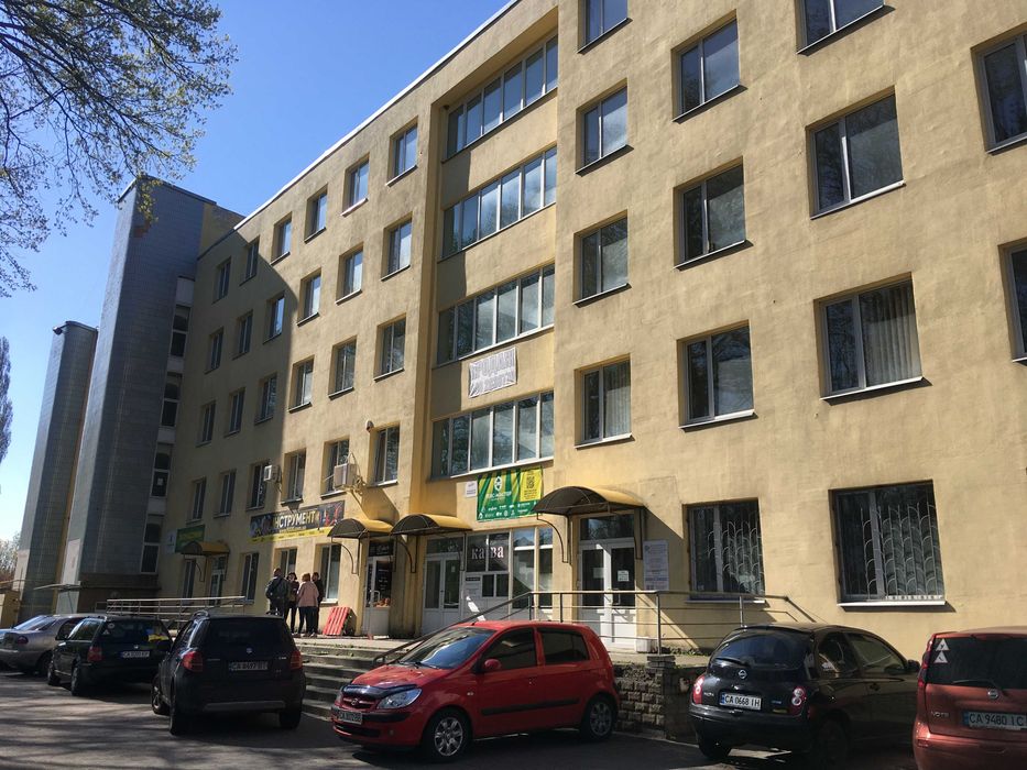 Продаж комерційного приміщення по вул. Смілянська