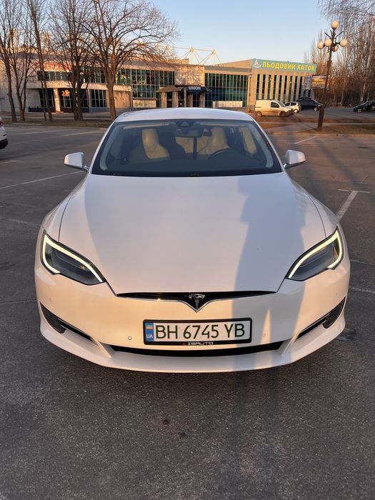 Tesla model S 75 квт