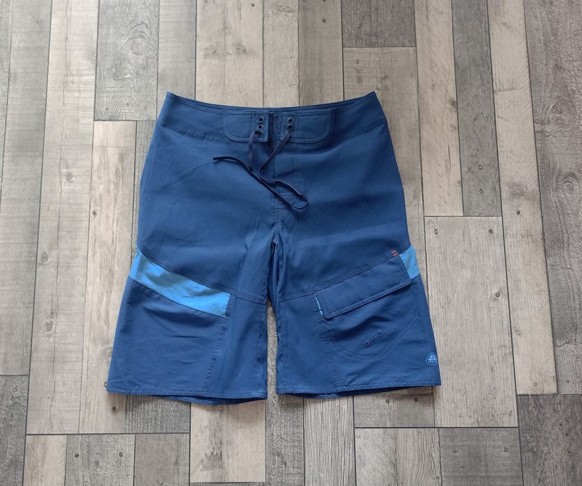 Nike ACG surfingowe męskie roz. M
