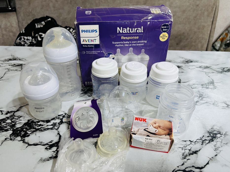 Продам набор детских бутылочек с сосками разного потока
