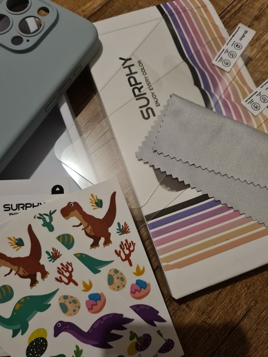 SURPHY Silikonowe etui do iPhone 15 pro folia ochronna
ochronną na wyś