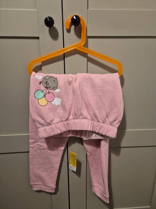 Spodnie dresy pusheen r.134/140 nowe
