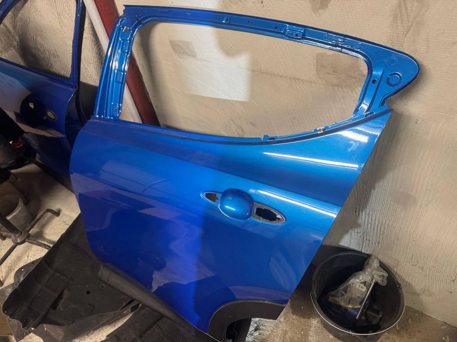 Двері dodge hornet alfa romeo tonale