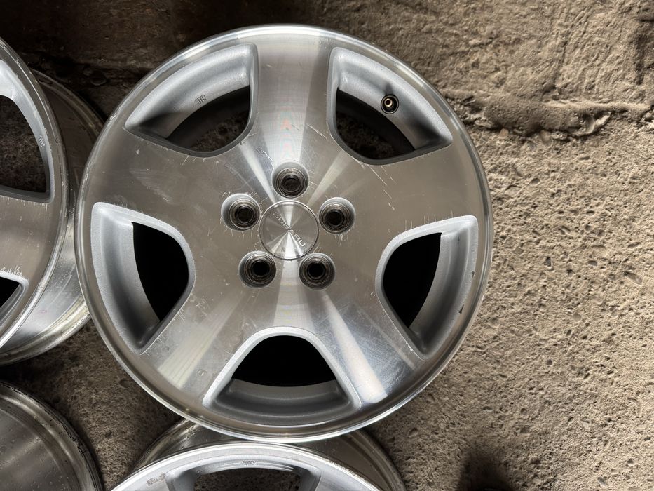 Диски 5/100R15 6J ЕТ55 ЦО56.1 Subaru Skoda wv Audi Fabia Polo Golf