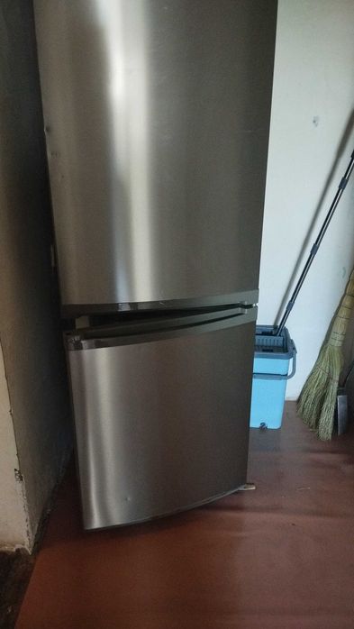 Отдам холодильник для дачи под ремонт