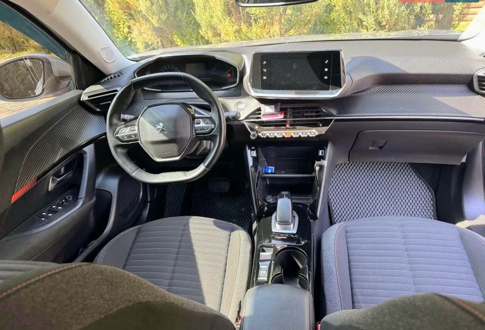 Продам Peugeot E-2008 50КВт
