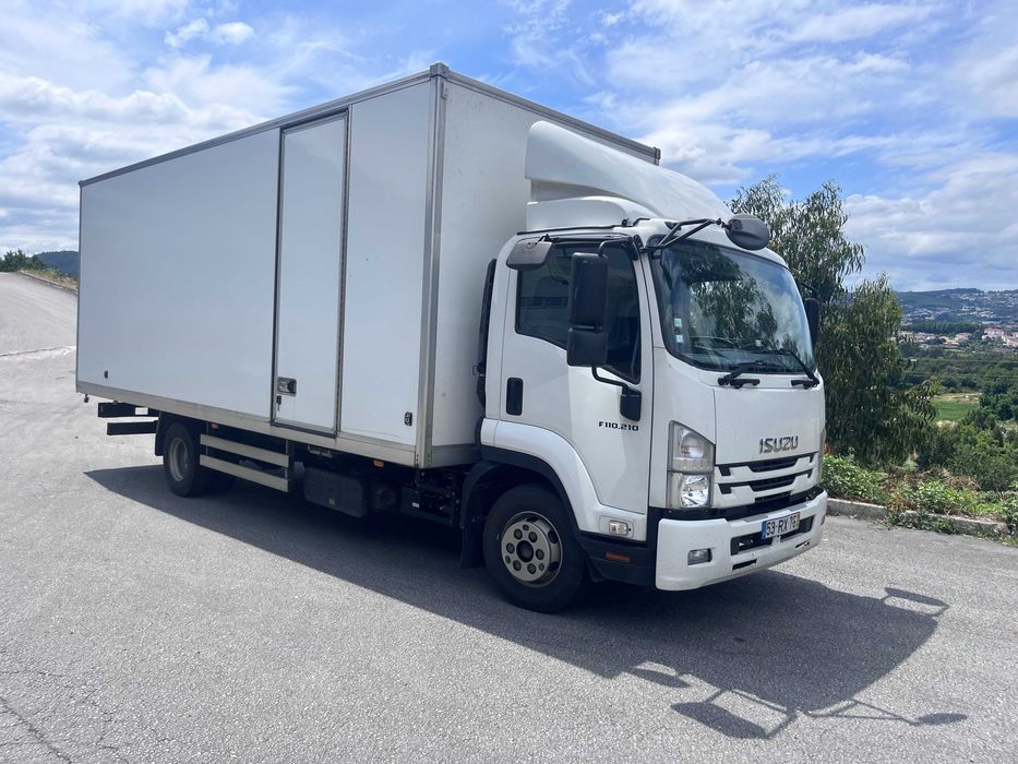 Isuzu Forward F110.210