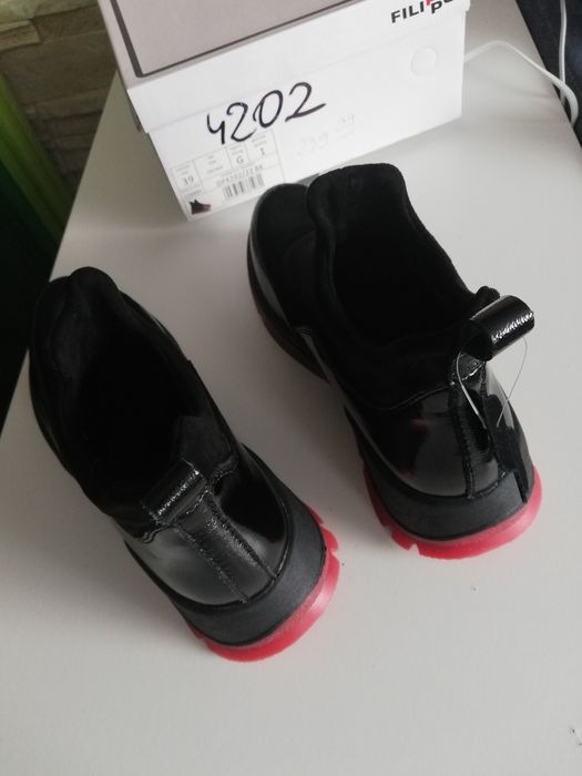 Buty damskie rozmiar 39 - skóra