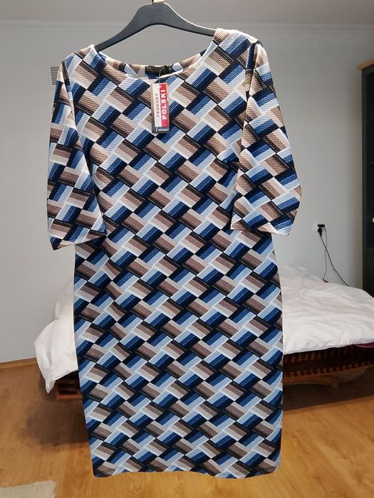 Sukienka z metką rozmiar L 40