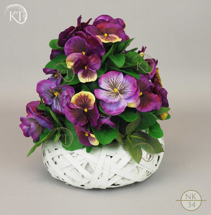 Stroik, Dekoracja, Bratki