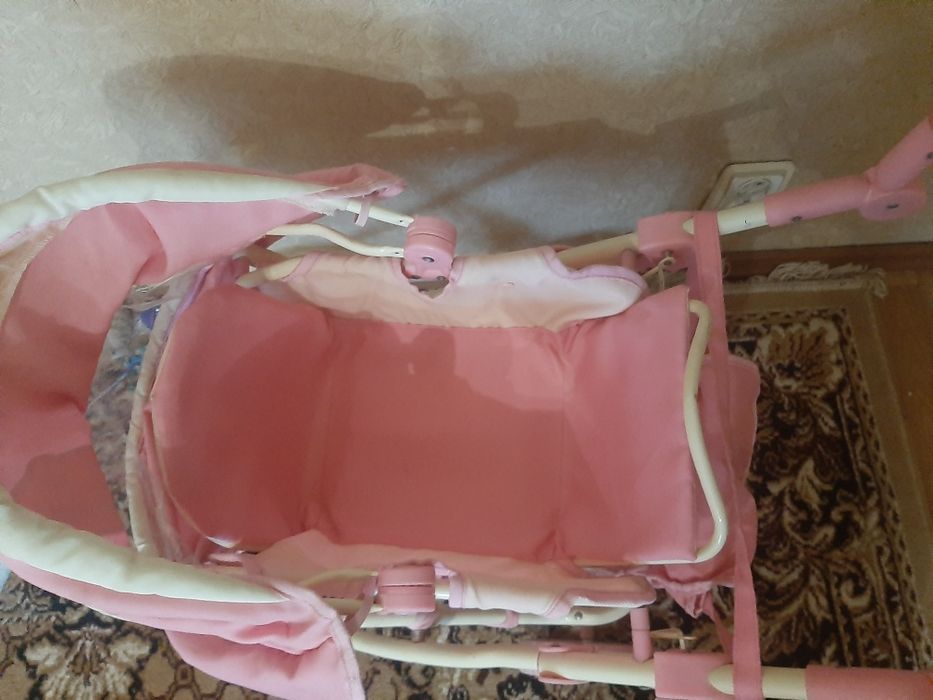 Каляска для кукол