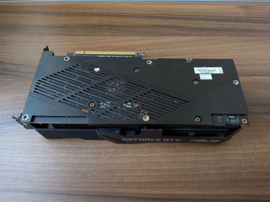 Продам видеокарту Asus GeForce RTX 2070 DUAL EVO