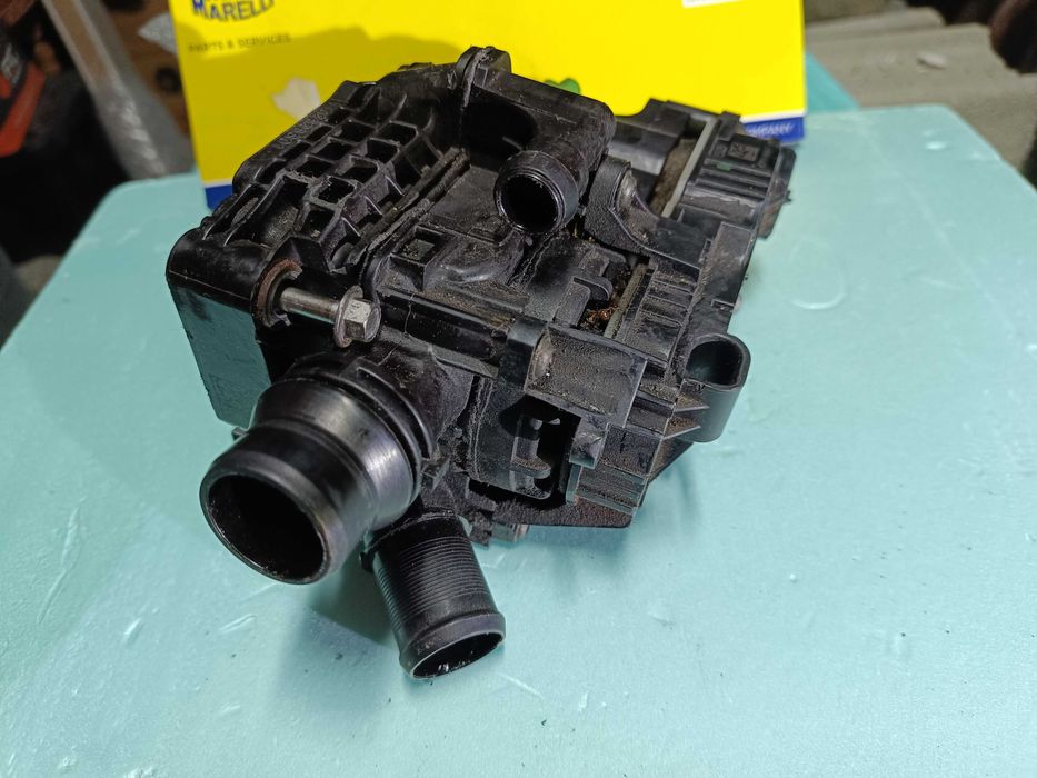 Termostato usado MANN HUMMEL Citroen Peugeot C3 C4