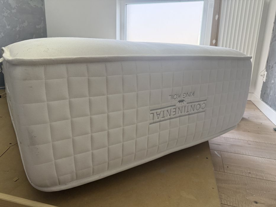 Sprzedam 2 duze materace wym 100x200 gr45cm