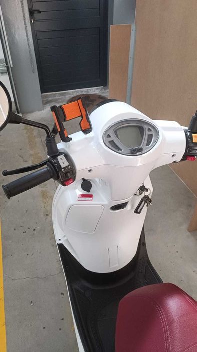 SYM Fiddle IV 125 como nova