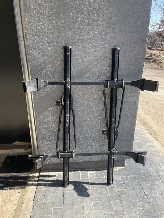 Bagażnik dachowy Cruz ST wraz z mocowaniami rowerowymi