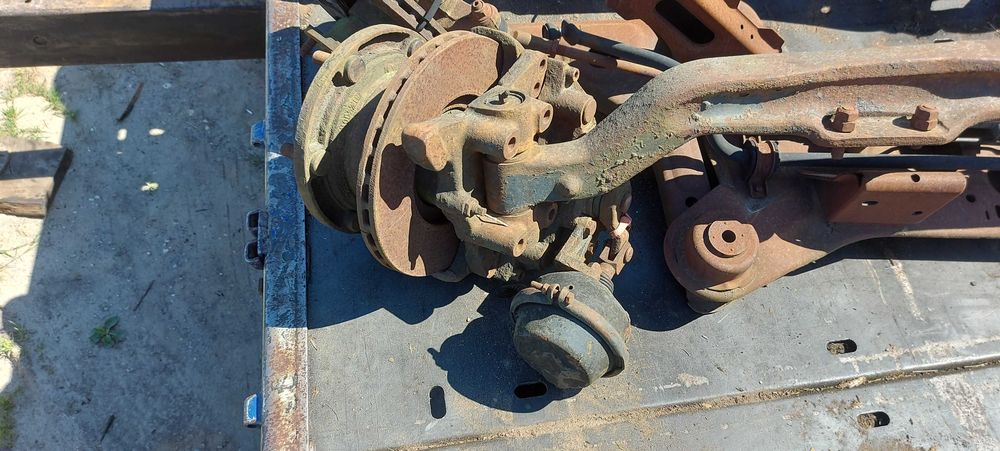 STARMAN STAR MAN oś przednia zwrotnica piasta zacisk