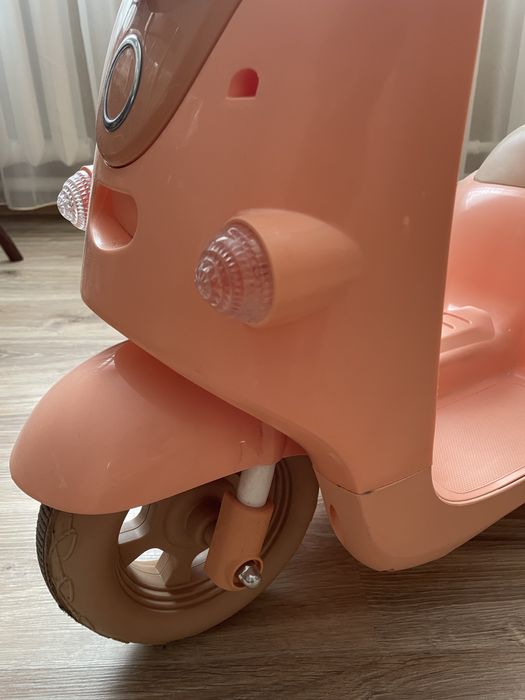 Продам дитячий електроскутер