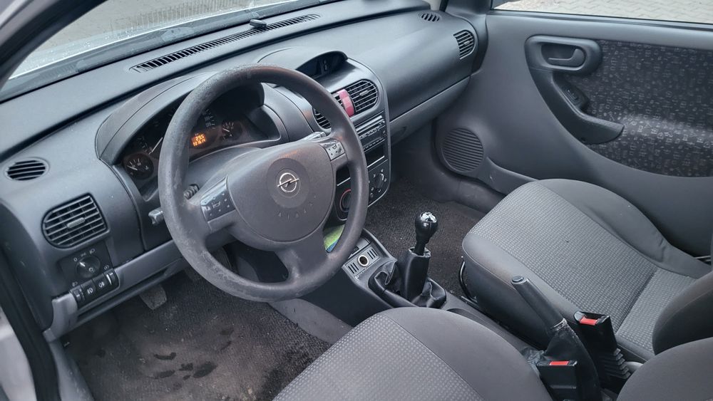 Opel Corsa C 1.2 klimatyzacja wspomaganie kierownicy