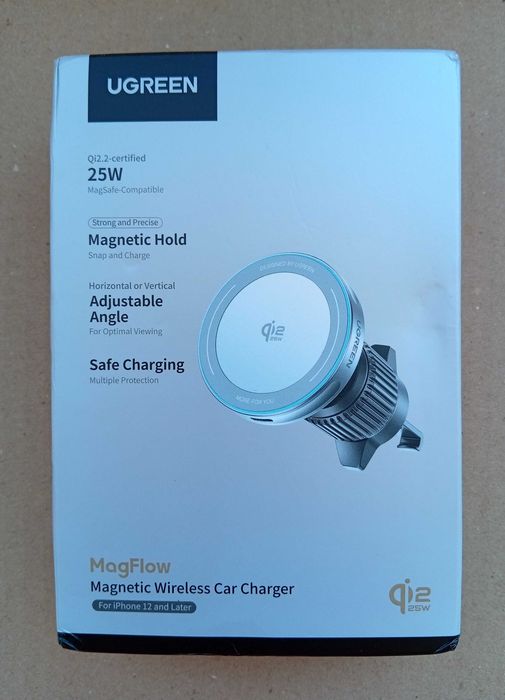 Автомобільний зарядний пристрій UGREEN W758 MagFlow 25 Вт, MagSafe Qi2.2 Apple Iphone