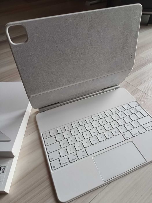 Klawiatura Magic Keyboard do iPada Pro 12,9 cala (6. generacji)