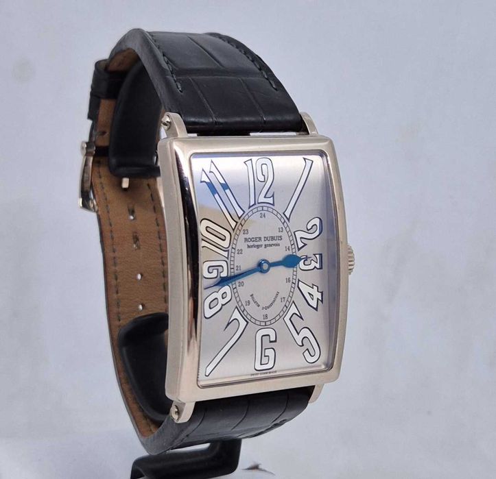 Roger Dubuis Much More M34570