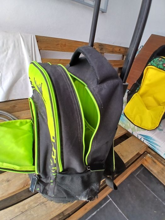 Mochila escolar menino