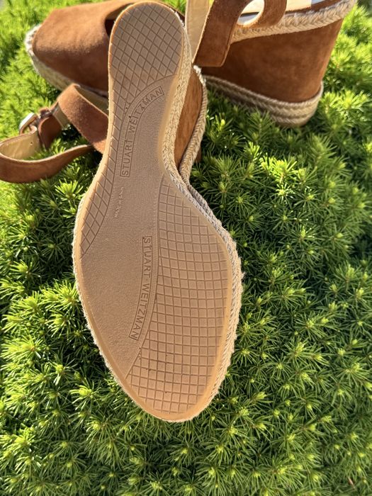 Босоніжки жіночі з натурального замшу Stuart Weitzman