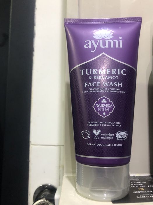 Ayumi żel do mycia twarzy, nowy