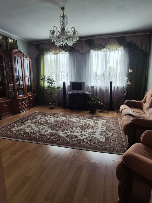 Чудовий будинок з ремонтом