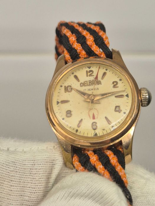 Damski zegarek vintage *Delbana*