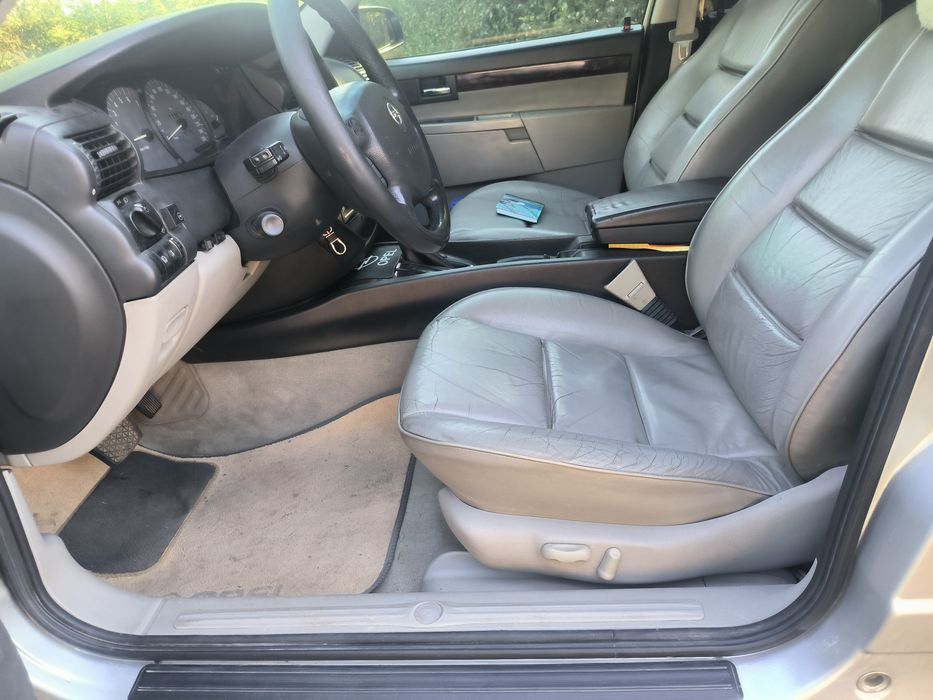 Opel Omega B 2.6