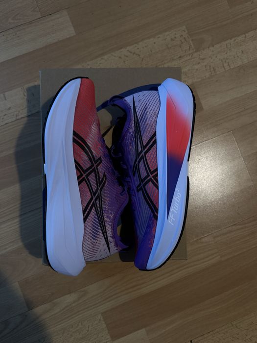 Asics Megablast