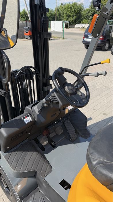 Навантажувач TCM FD-15 Diesel Погрузчик