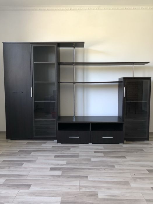 Стінка до вітальні